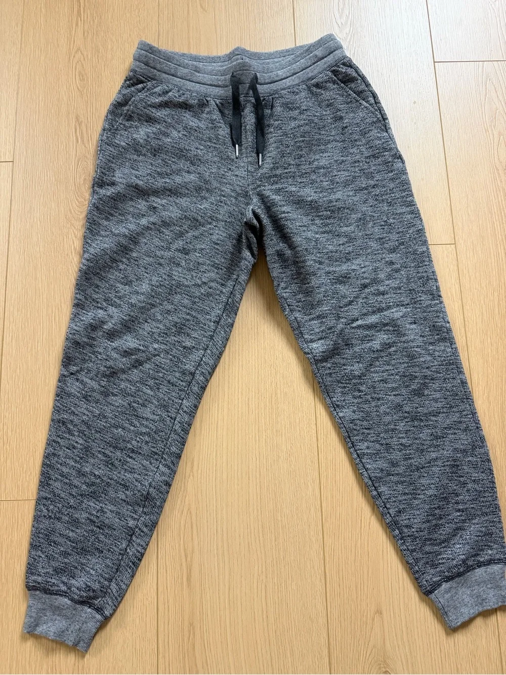 Old Navy Women Gray Jogger Sweatpants - Comfortable Everyday Bottoms. Size S